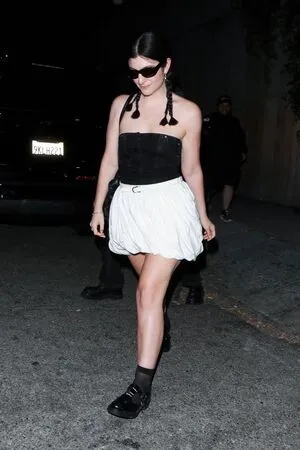 Lorde OnlyFans Leaked Free Thumbnail Picture - #lriQNAaEq7