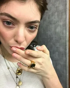 Lorde OnlyFans Leaked Free Thumbnail Picture - #panXqrTmkM