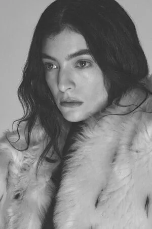 Lorde OnlyFans Leaked Free Thumbnail Picture - #uLs3JIek4R