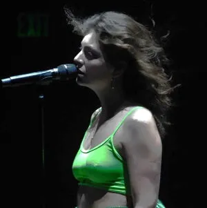 Lorde OnlyFans Leaked Free Thumbnail Picture - #w040fPeOAQ