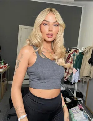 Loredana Zefi OnlyFans Leaked Free Thumbnail Picture - #4A7b4vcyor
