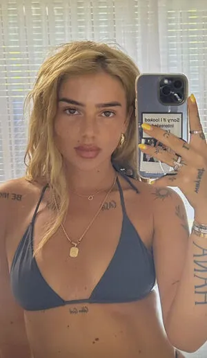 Loredana Zefi OnlyFans Leaked Free Thumbnail Picture - #Kik52HPb36
