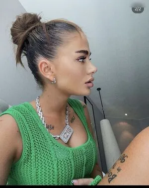 Loredana Zefi OnlyFans Leaked Free Thumbnail Picture - #N2MRA74t52