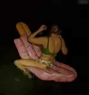 Loreena Unterwegs OnlyFans Leaked Free Thumbnail Picture - #MN5UH4CzB9