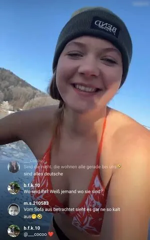 Loreena Unterwegs OnlyFans Leaked Free Thumbnail Picture - #j8oJ0Tsiy0