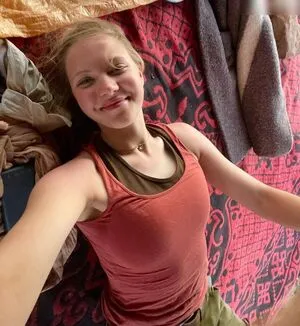 Loreena Unterwegs OnlyFans Leaked Free Thumbnail Picture - #pouj8KsT07