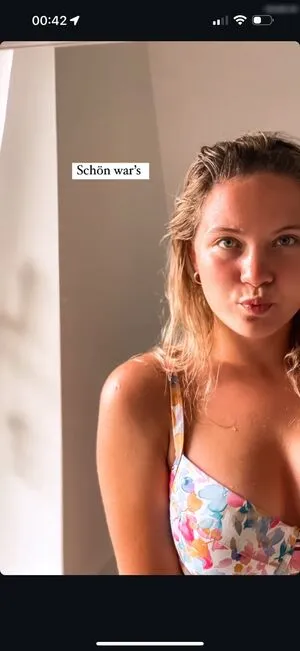 Loreena Unterwegs OnlyFans Leaked Free Thumbnail Picture - #utSZXPtU05
