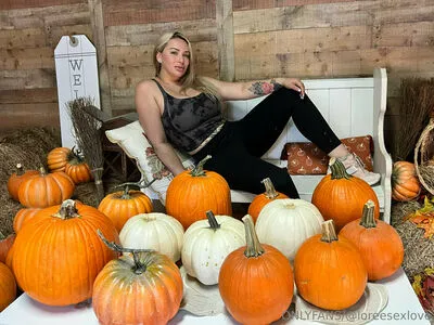 Loreesexlove OnlyFans Leaked Free Thumbnail Picture - #FOAMMleSKR