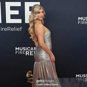 Loren Gray OnlyFans Leaked Free Thumbnail Picture - #89s4kDCWUC