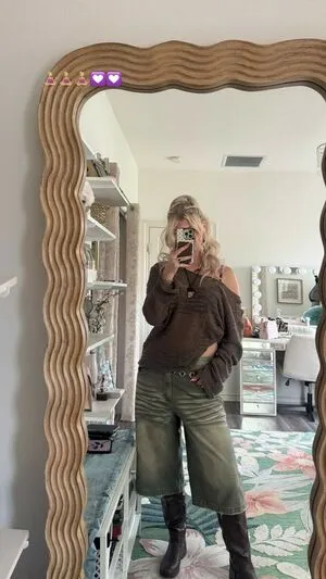 Loren Gray OnlyFans Leaked Free Thumbnail Picture - #9UElam02UF