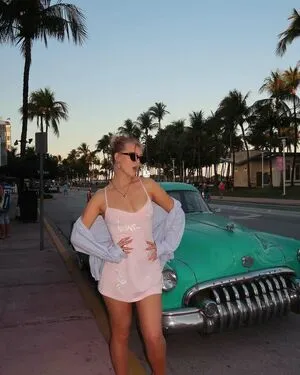 Loren Gray OnlyFans Leaked Free Thumbnail Picture - #MFFkMSqoVv