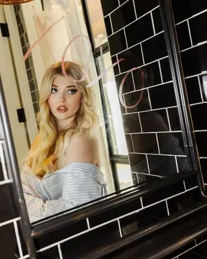 Loren Gray OnlyFans Leaked Free Thumbnail Picture - #U53aObt6qc