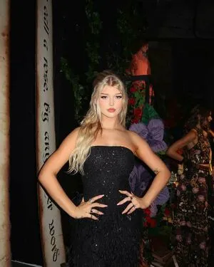 Loren Gray OnlyFans Leaked Free Thumbnail Picture - #ah8cEHuDUG