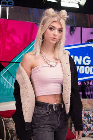 Loren Gray OnlyFans Leaked Free Thumbnail Picture - #vyixoEan5W