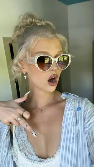 Loren Gray OnlyFans Leaked Free Thumbnail Picture - #ElJDUHQOTx