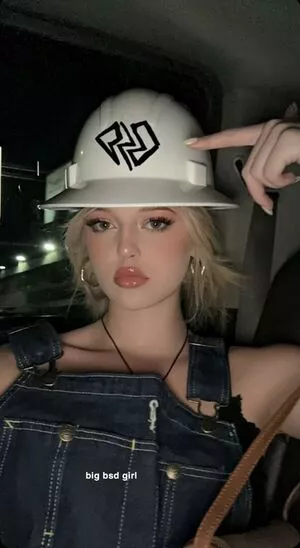 Loren Gray OnlyFans Leaked Free Thumbnail Picture - #KgBvXXc2gl