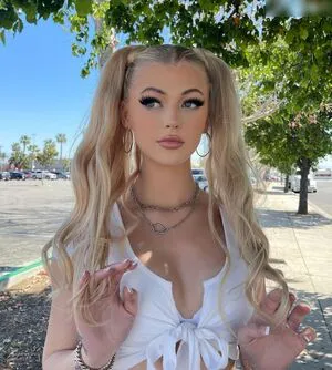 Loren Gray OnlyFans Leaked Free Thumbnail Picture - #TgvuAEa3c3