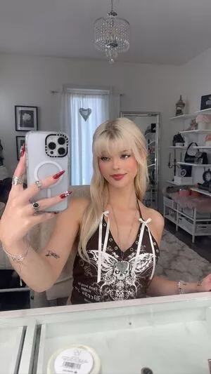 Loren Gray OnlyFans Leaked Free Thumbnail Picture - #qxrJ87ul94