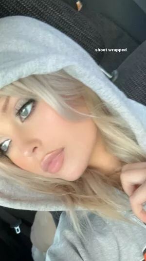 Loren Gray OnlyFans Leaked Free Thumbnail Picture - #ti3Dzrv1N2