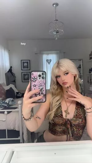 Loren Gray OnlyFans Leaked Free Thumbnail Picture - #ursY7M3ami