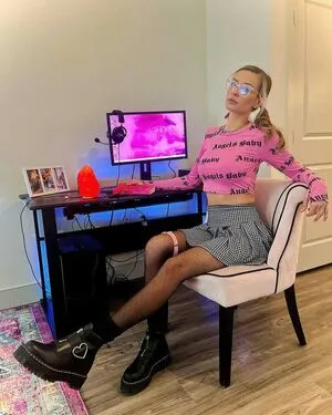 Loren Shea OnlyFans Leaked Free Thumbnail Picture - #Q8RDskq5fS