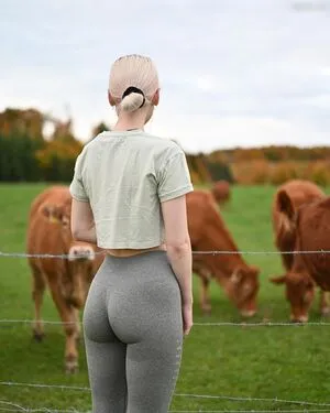 Lorena Kirchhoffer OnlyFans Leaked Free Thumbnail Picture - #CrlADNCaW1