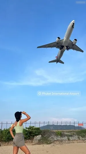 Lorenasoleil Earthtravelstories OnlyFans Leaked Free Thumbnail Picture - #V64PIXuhra
