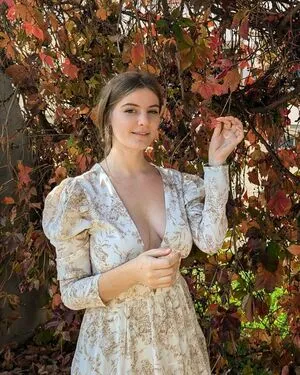 Lorene Laplusbelle OnlyFans Leaked Free Thumbnail Picture - #HpWnHfXZ24