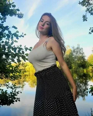 Lorene Laplusbelle OnlyFans Leaked Free Thumbnail Picture - #q0IyIFS6B0
