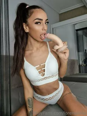 Lorenpetite OnlyFans Leaked Free Thumbnail Picture - #O7464avCAB