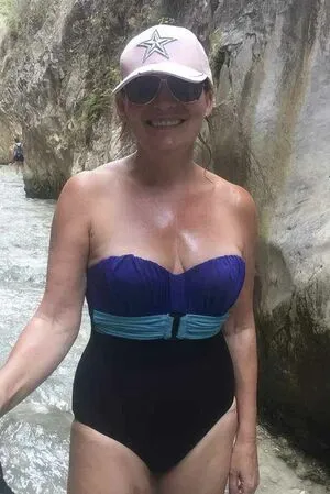 Lorraine Kelly OnlyFans Leaked Free Thumbnail Picture - #p0nOBVW2SS