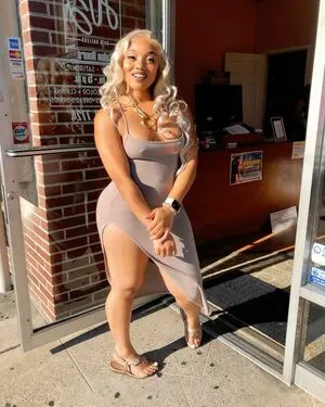 Lorraine Ward OnlyFans Leaked Free Thumbnail Picture - #5HGvAFQ3k1