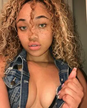 Lorraine Ward OnlyFans Leaked Free Thumbnail Picture - #EbbpzaPdgn