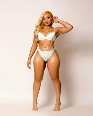 Lorraine Ward OnlyFans Leaked Free Thumbnail Picture - #chAPIXxKwr