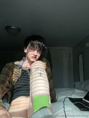 Loserzomboy OnlyFans Leaked Free Thumbnail Picture - #6ygwtVILgQ