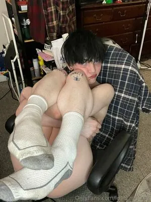 Loserzomboy OnlyFans Leaked Free Thumbnail Picture - #CG0HkdB7mW