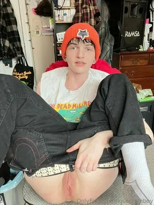 Loserzomboy OnlyFans Leaked Free Thumbnail Picture - #pU6PPxcGjt