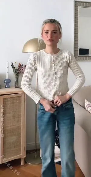 Lotta Emilie Stichler OnlyFans Leaked Free Thumbnail Picture - #0us1vpPUtO