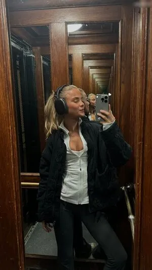 Lotta Emilie Stichler OnlyFans Leaked Free Thumbnail Picture - #MbLvsQ6Ss4