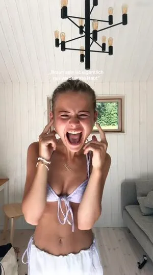 Lotta Emilie Stichler OnlyFans Leaked Free Thumbnail Picture - #hsEwHmsGAt