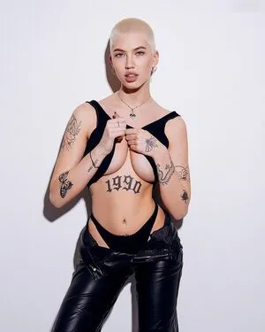Lotta M OnlyFans Leaked Free Thumbnail Picture - #8hEVb9ctne