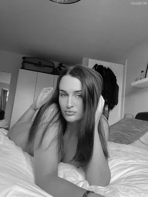 Lottie M Aka Charlottemx OnlyFans Leaked Free Thumbnail Picture - #KSSAr2K8vV