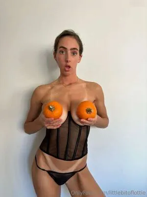 Lottie OnlyFans Leaked Free Thumbnail Picture - #s4IytD8Uby