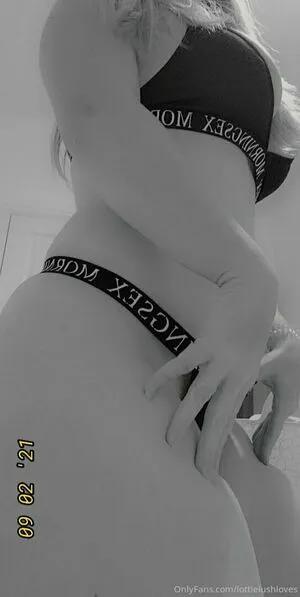 Lottielushloves OnlyFans Leaked Free Thumbnail Picture - #CbdEAOgy09