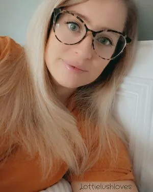 Lottielushloves OnlyFans Leaked Free Thumbnail Picture - #otUxxbgsoi