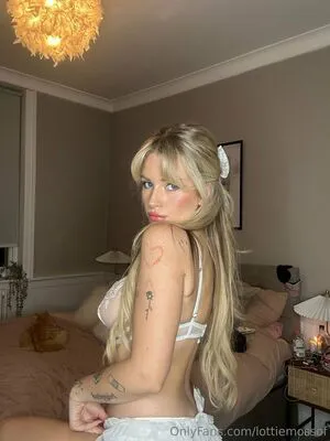 Lottiemossof OnlyFans Leaked Free Thumbnail Picture - #2bnB0FlI3Q