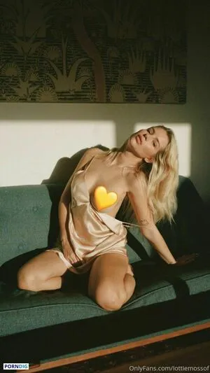 Lottiemossof OnlyFans Leaked Free Thumbnail Picture - #tdahFA5tl1