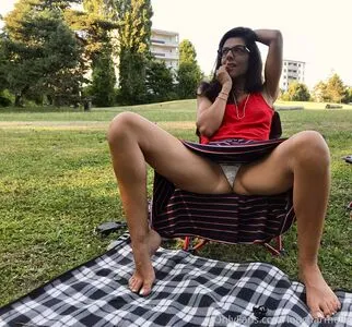 Lou Charmelle OnlyFans Leaked Free Thumbnail Picture - #HEoBvvhyoN