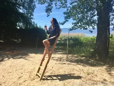 Lou Charmelle OnlyFans Leaked Free Thumbnail Picture - #RvapyaU9wS