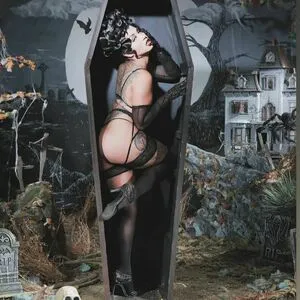 Lou Lou La Duchesse De Rie Re OnlyFans Leaked Free Thumbnail Picture - #fLadFPagdB